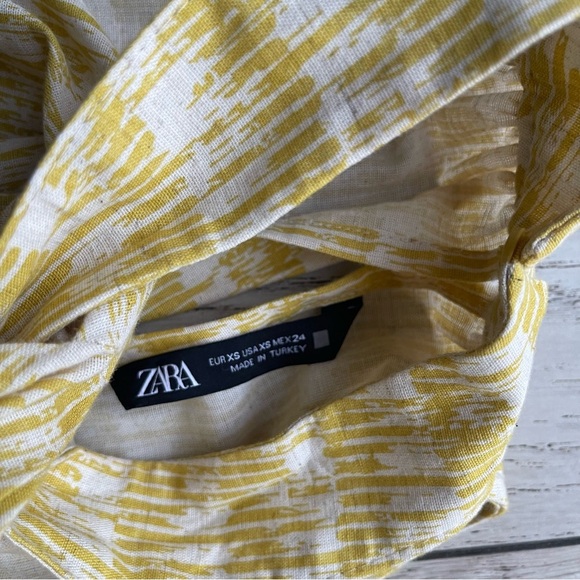 Yellow Halter Neck Women Top - Picture 3 of 6